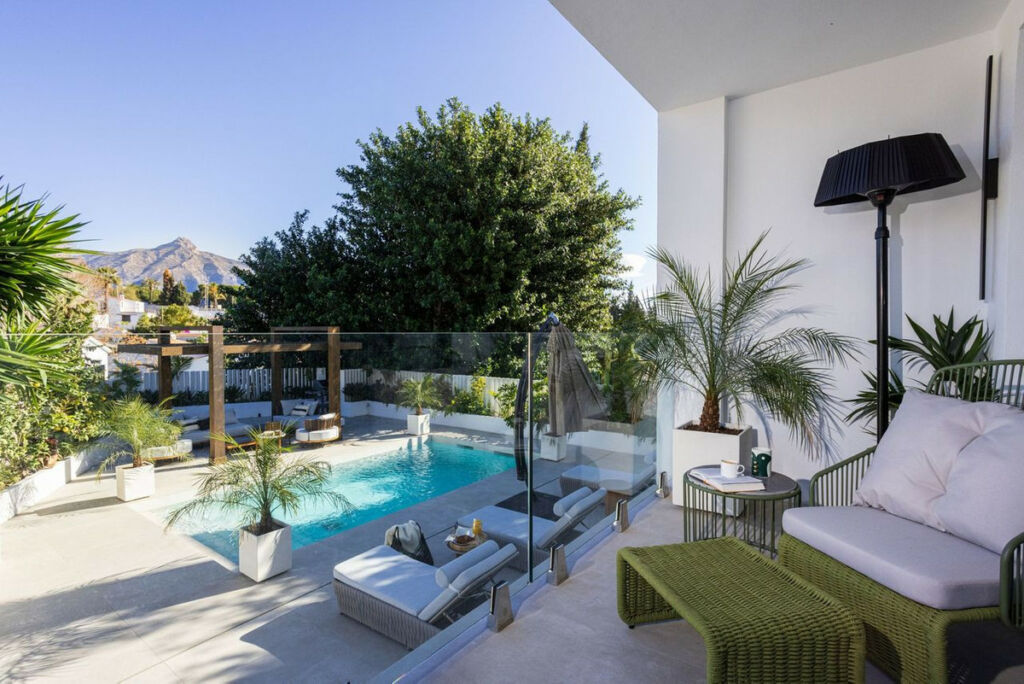 Detached Villa Marbella Málaga - image 10