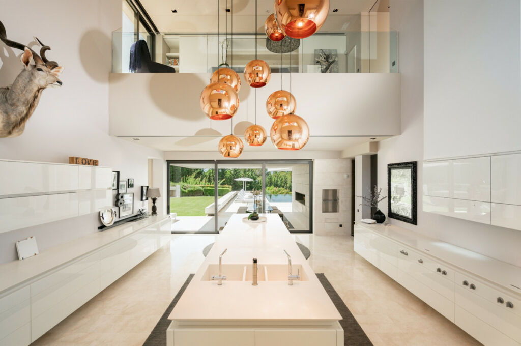 Detached Villa Marbella Málaga - image 10