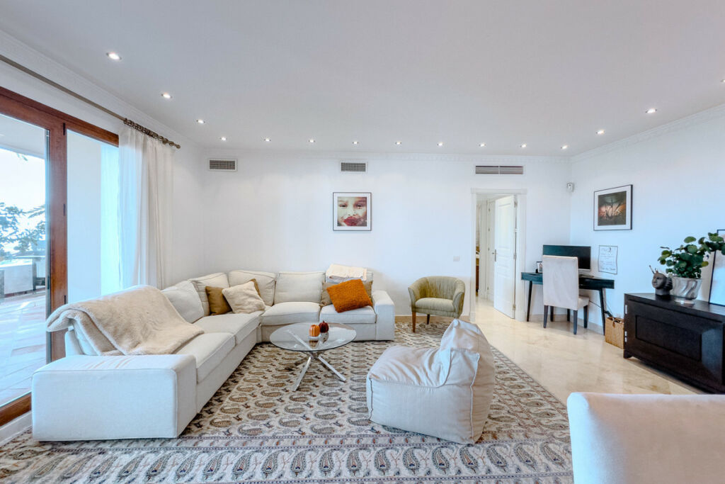 Penthouse Estepona Málaga - image 10