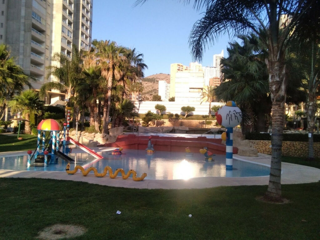 Middle Floor Apartment Benidorm Alicante - image 10