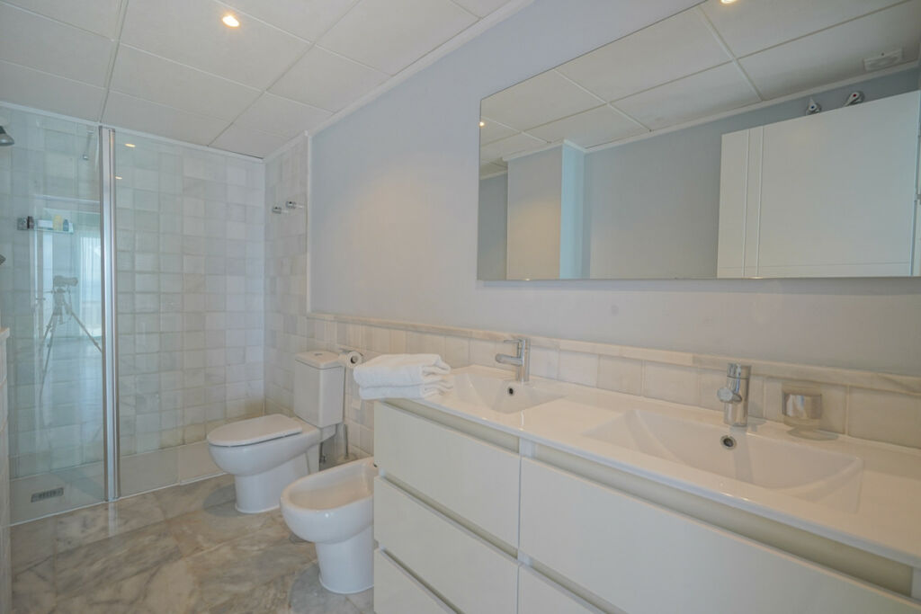Middle Floor Apartment El Campello Alicante - image 10