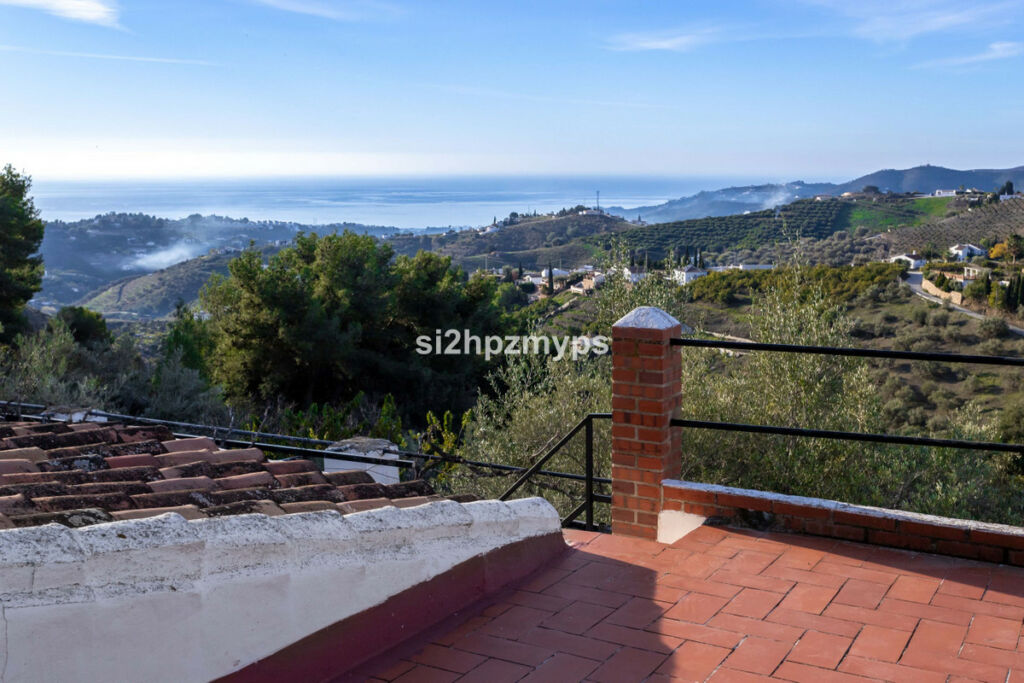 Detached Villa Frigiliana Málaga - image 10