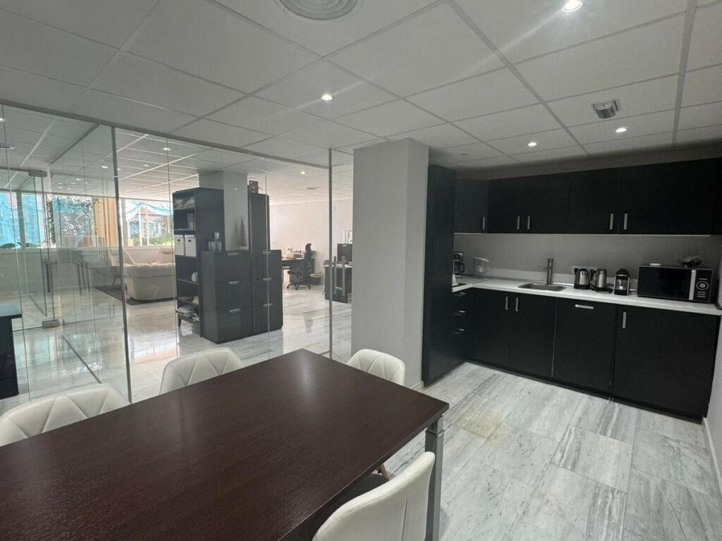Office Nueva Andalucía Málaga - image 10