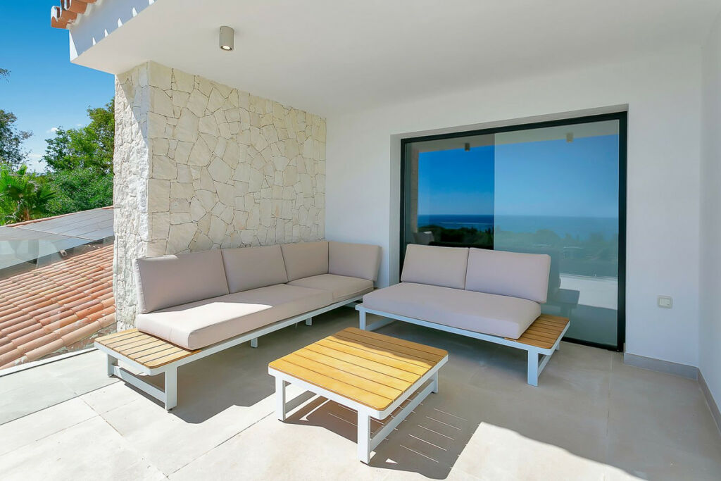 Detached Villa Cabopino Málaga - image 14
