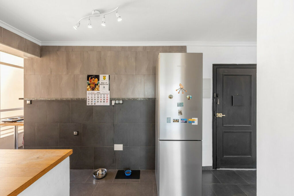 Middle Floor Apartment Daya Nueva Alicante - image 8