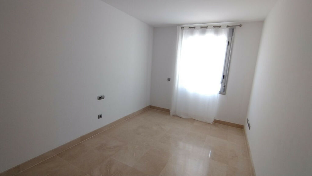 Middle Floor Apartment San Pedro de Alcántara Málaga - image 11