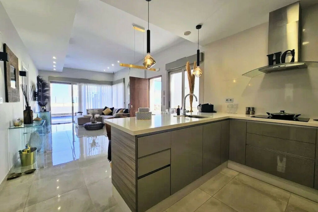 Detached Villa Villamartin Alicante - image 10