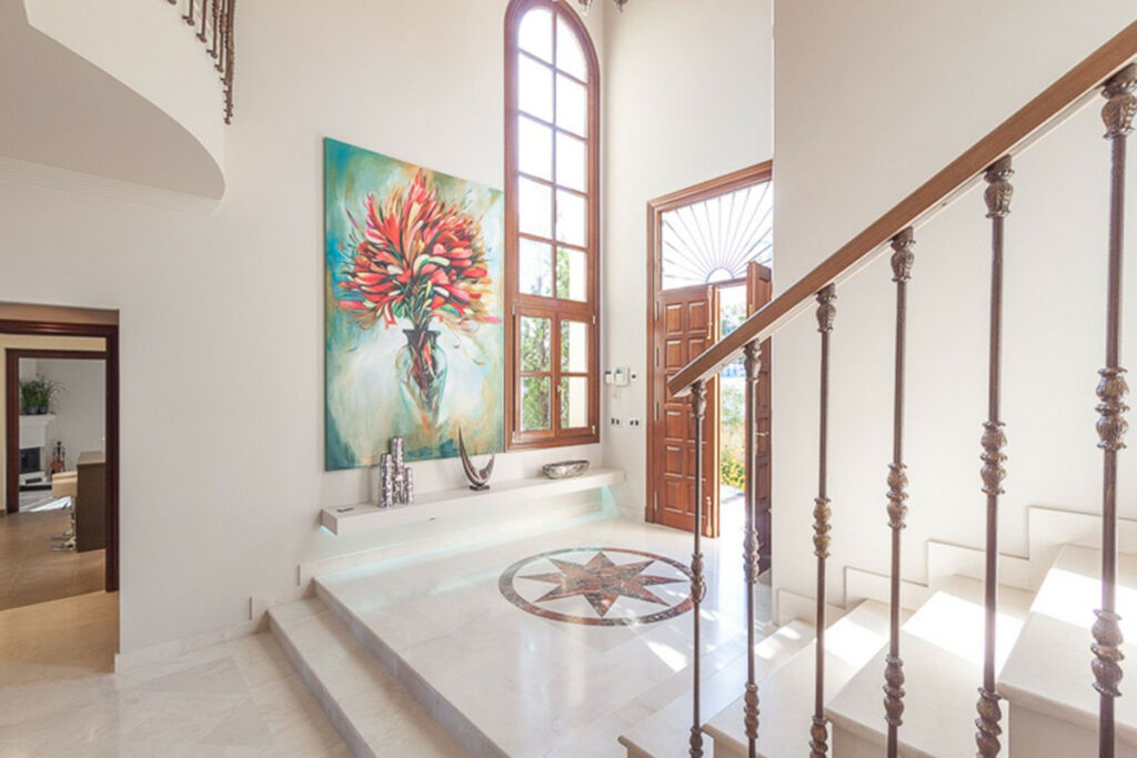 Detached Villa Los Flamingos Málaga - image 10