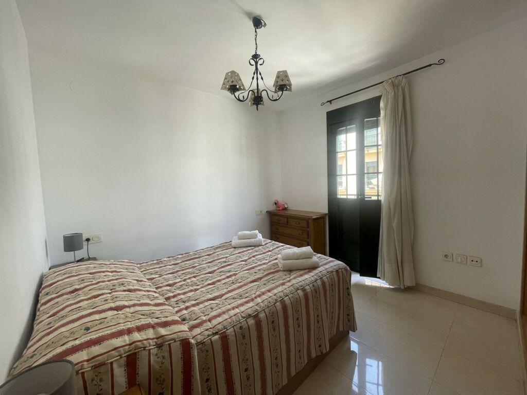 Middle Floor Apartment Nerja Málaga - image 10