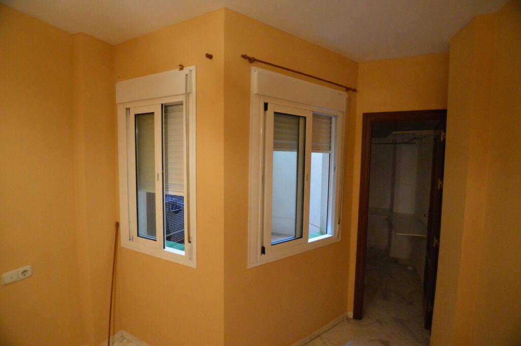 Ground Floor Apartment Los Boliches Málaga - image 10