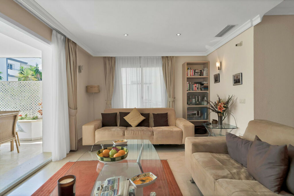 Ground Floor Apartment New Golden Mile Málaga - image 10