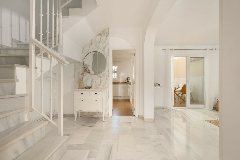 Townhouse Fuengirola Málaga - image 9