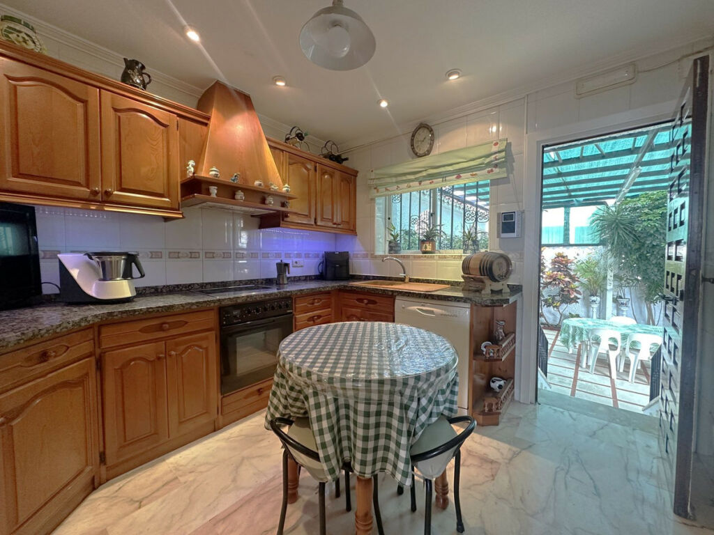 Semi-Detached House Rincón de la Victoria Málaga - image 11