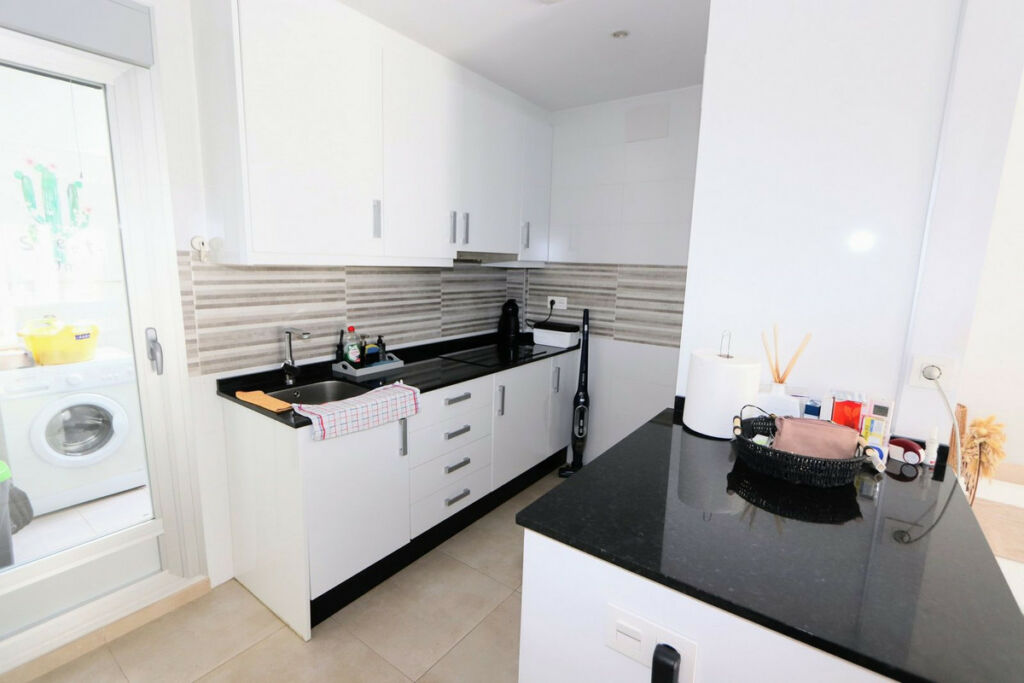 Ground Floor Apartment La Florida Alicante - image 11