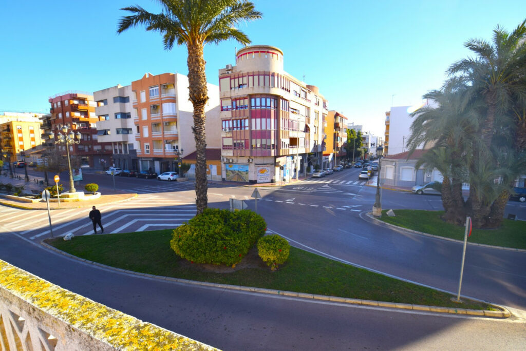 Semi-Detached House Guardamar del Segura Alicante - image 11