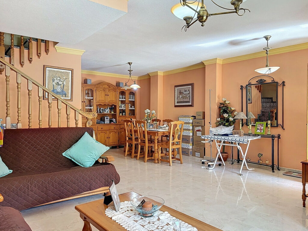 Semi-Detached House Torre del Mar Málaga - image 11