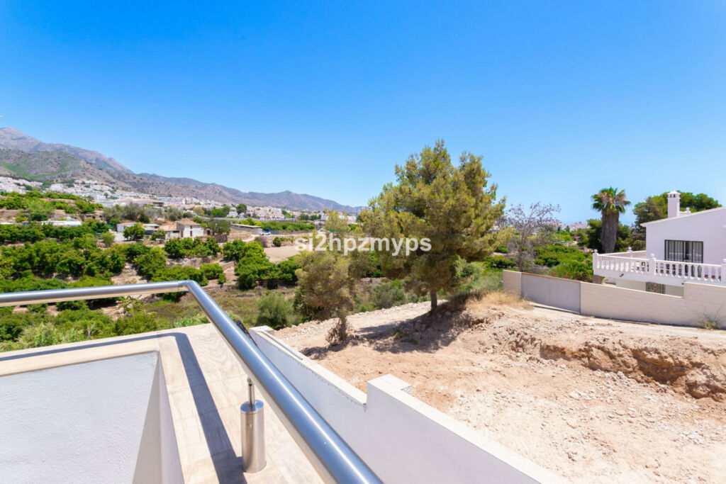 Detached Villa Nerja Málaga - image 11
