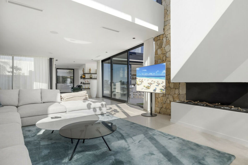 Detached Villa Benahavís Málaga - image 11