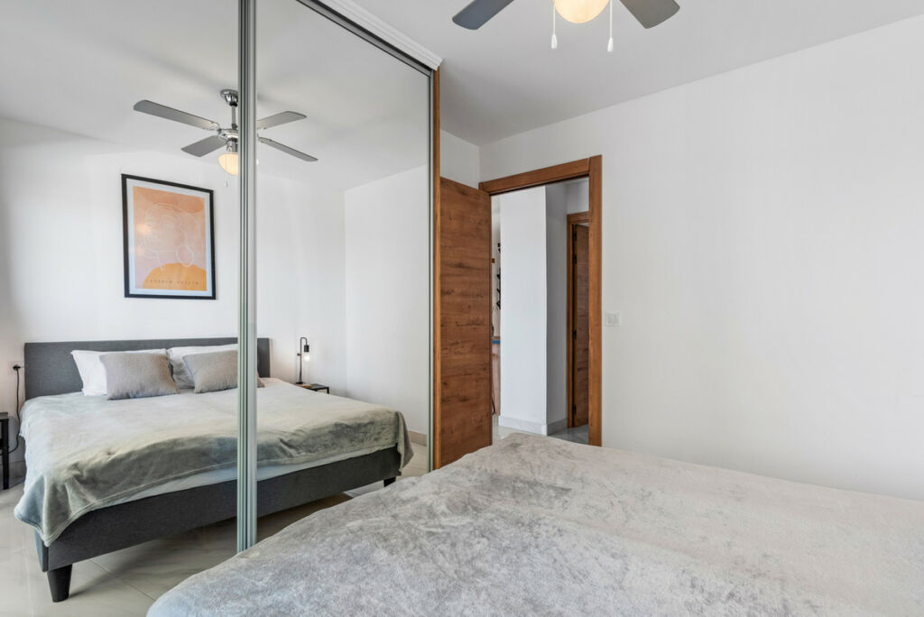 Middle Floor Apartment La Zenia Alicante - image 11