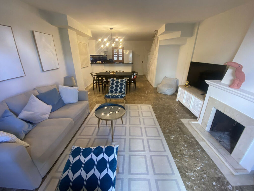 Townhouse Estepona Málaga - image 11