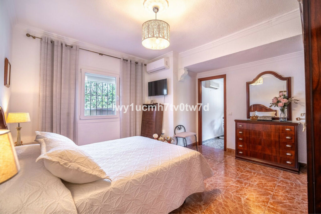 Detached Villa Málaga Málaga - image 11