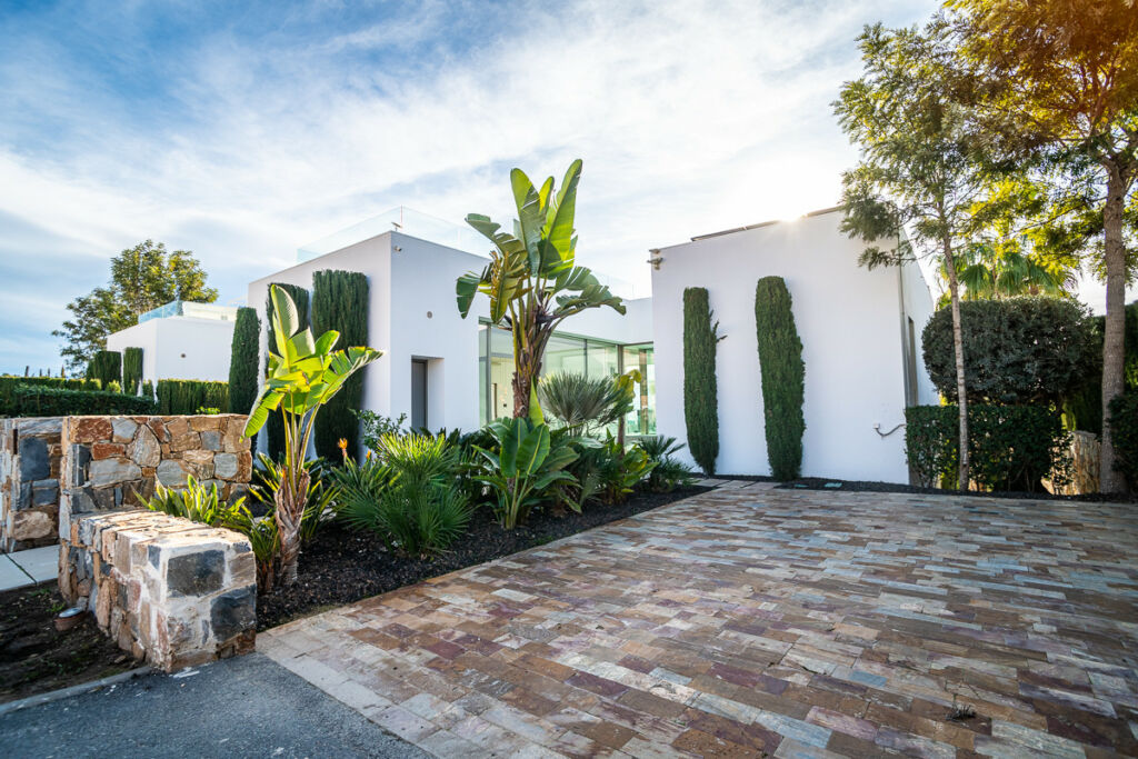 Detached Villa Las Colinas Golf Alicante - image 11