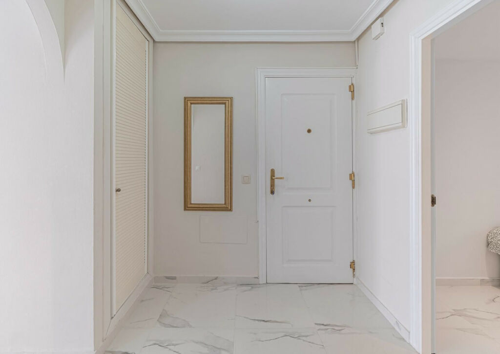 Ground Floor Apartment Nueva Andalucía Málaga - image 12