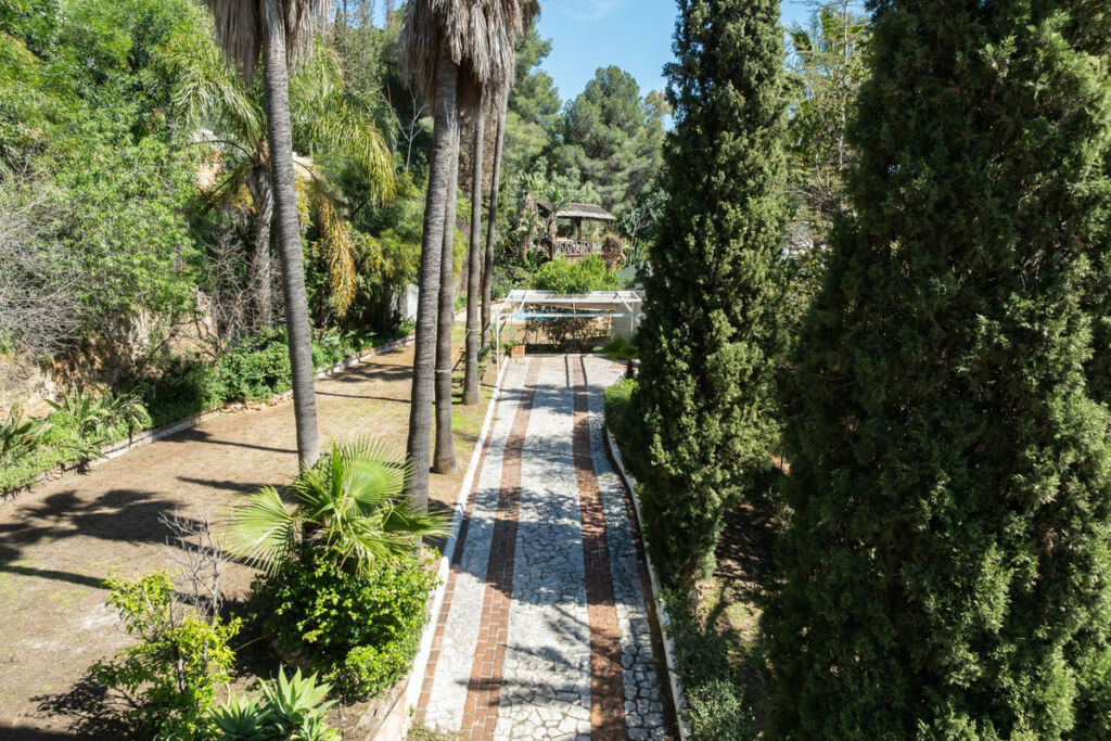 Detached Villa Mijas Málaga - image 11