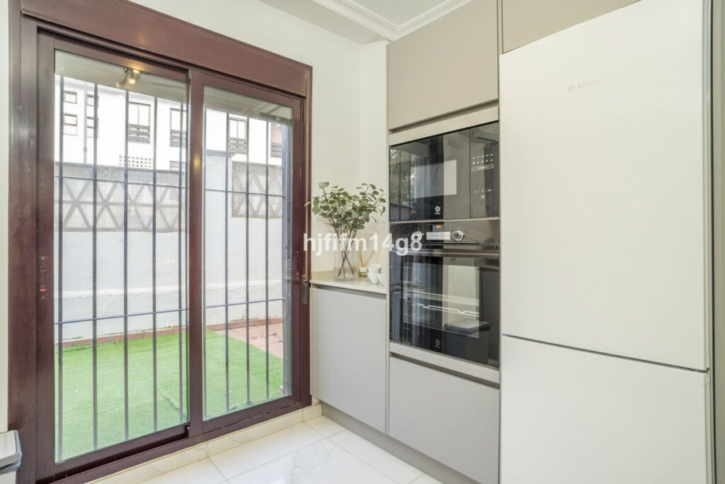 Ground Floor Apartment Nueva Andalucía Málaga - image 12