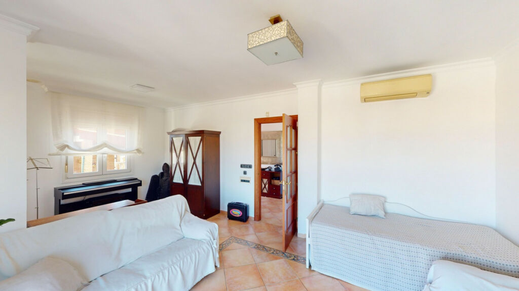 Detached Villa Torre del Mar Málaga - image 11