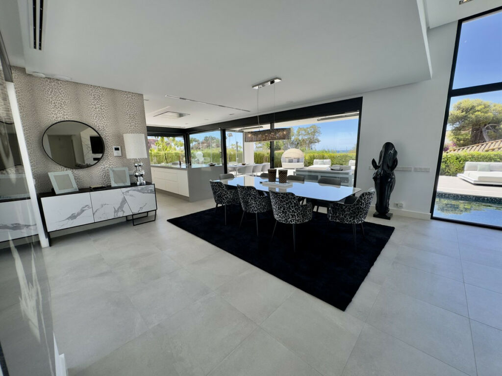 Detached Villa Los Monteros Málaga - image 10