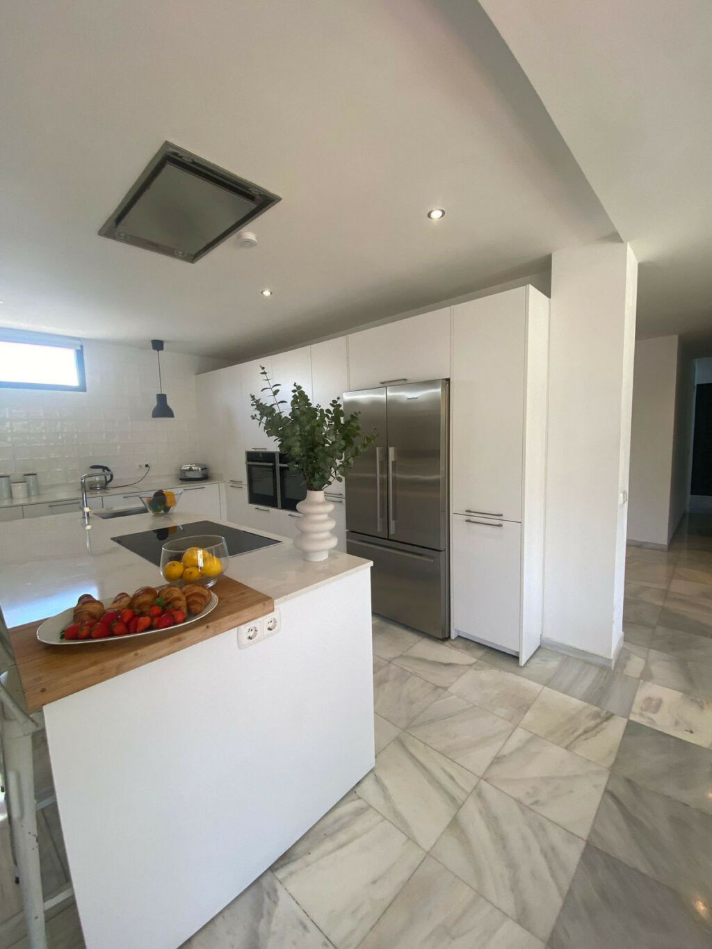 Detached Villa Nueva Andalucía Málaga - image 11