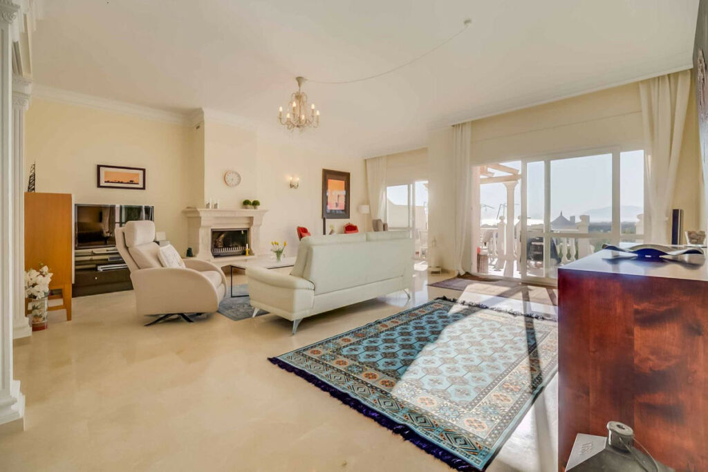 Townhouse Artola Málaga - image 11