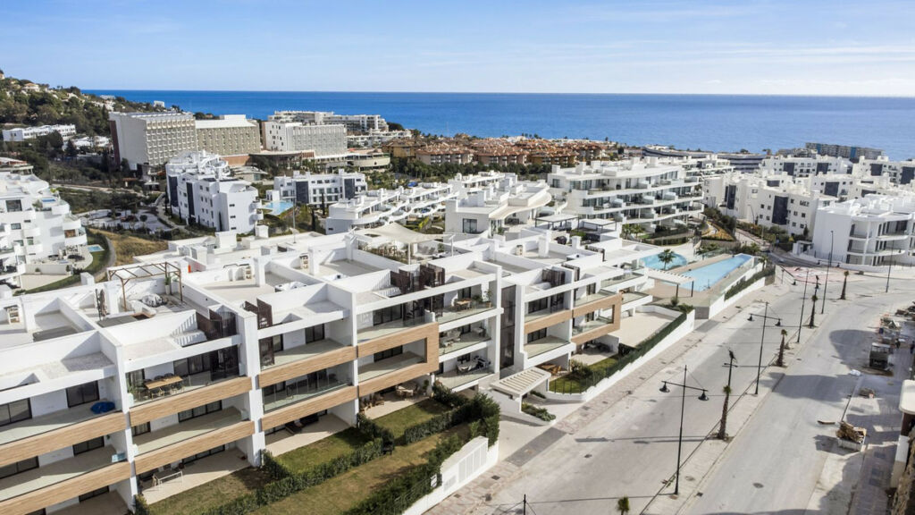 Ground Floor Apartment Fuengirola Málaga - image 11
