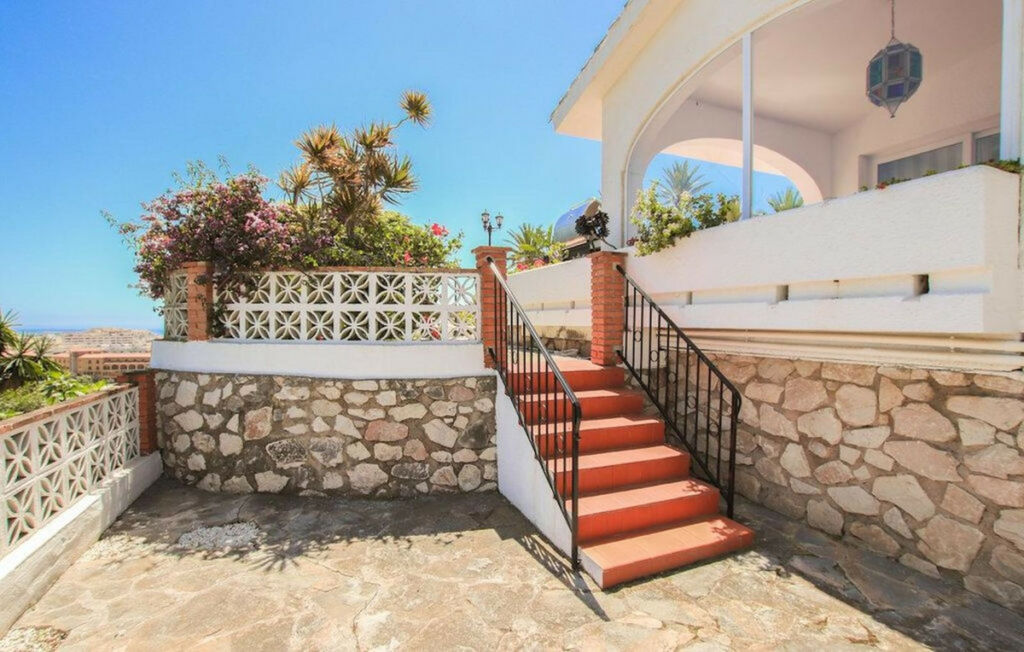 Detached Villa Torremuelle Málaga - image 11