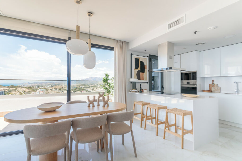 Middle Floor Apartment Benidorm Alicante - image 11