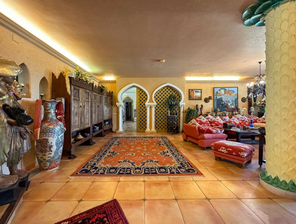 Detached Villa Cerros del Aguila Málaga - image 11