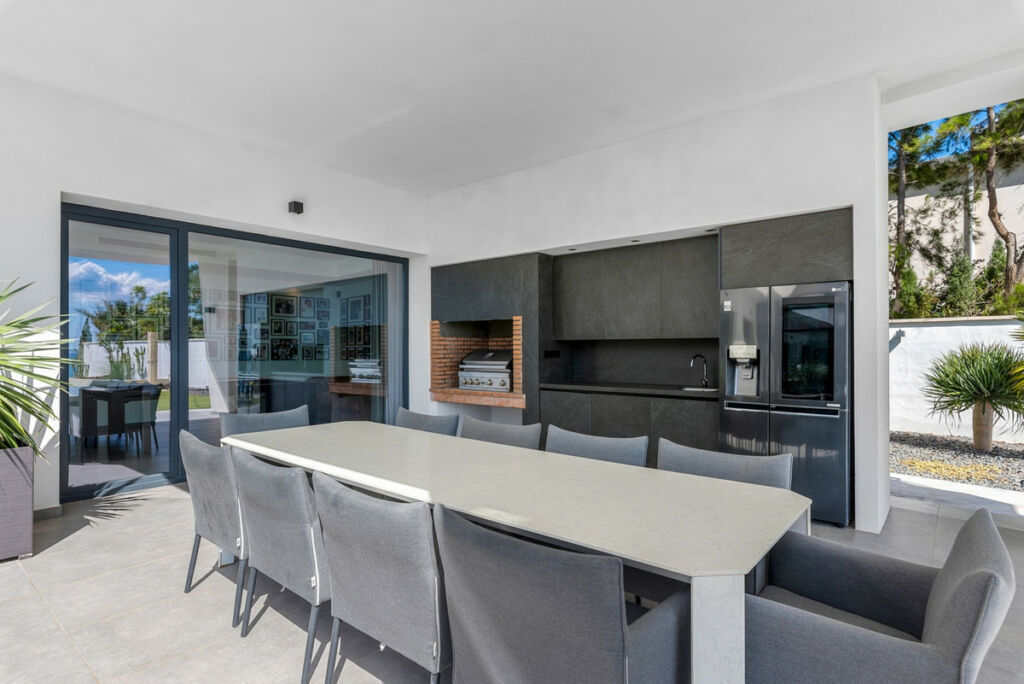 Detached Villa Cabo Roig Alicante - image 13