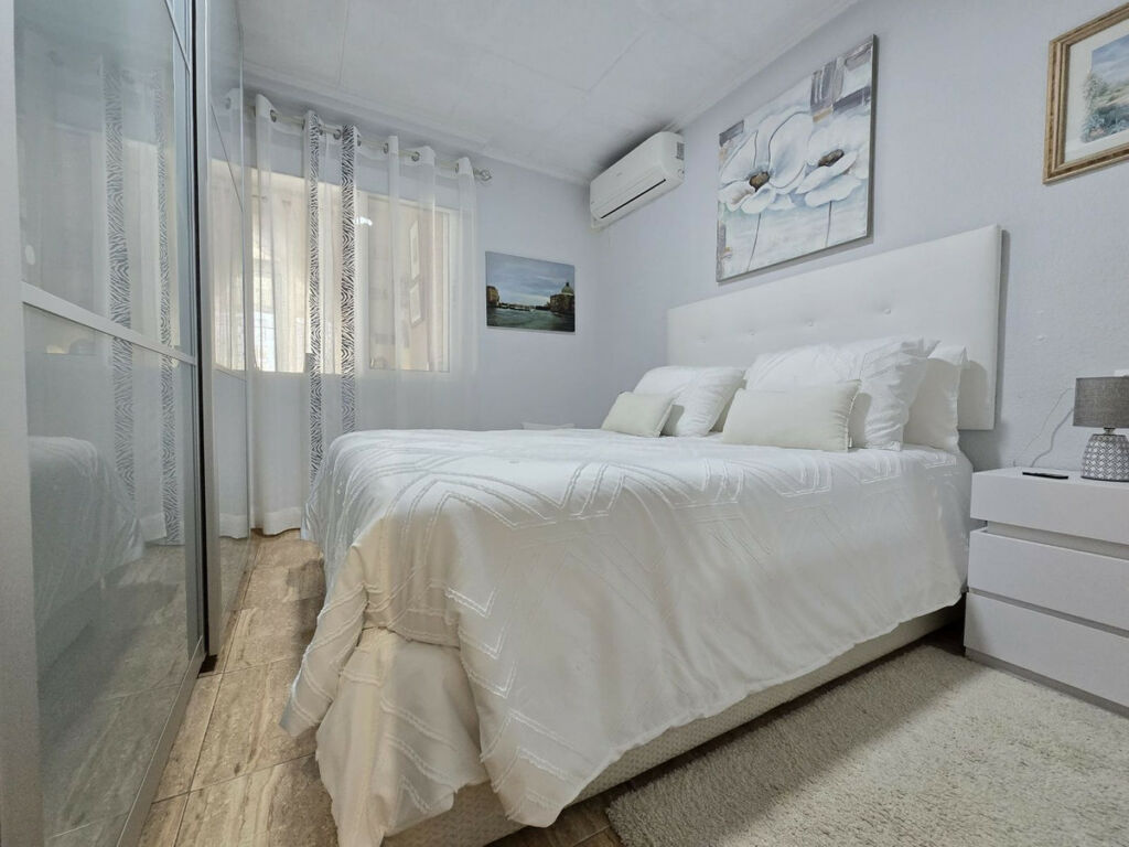 Bungalow San Luis Alicante - image 12