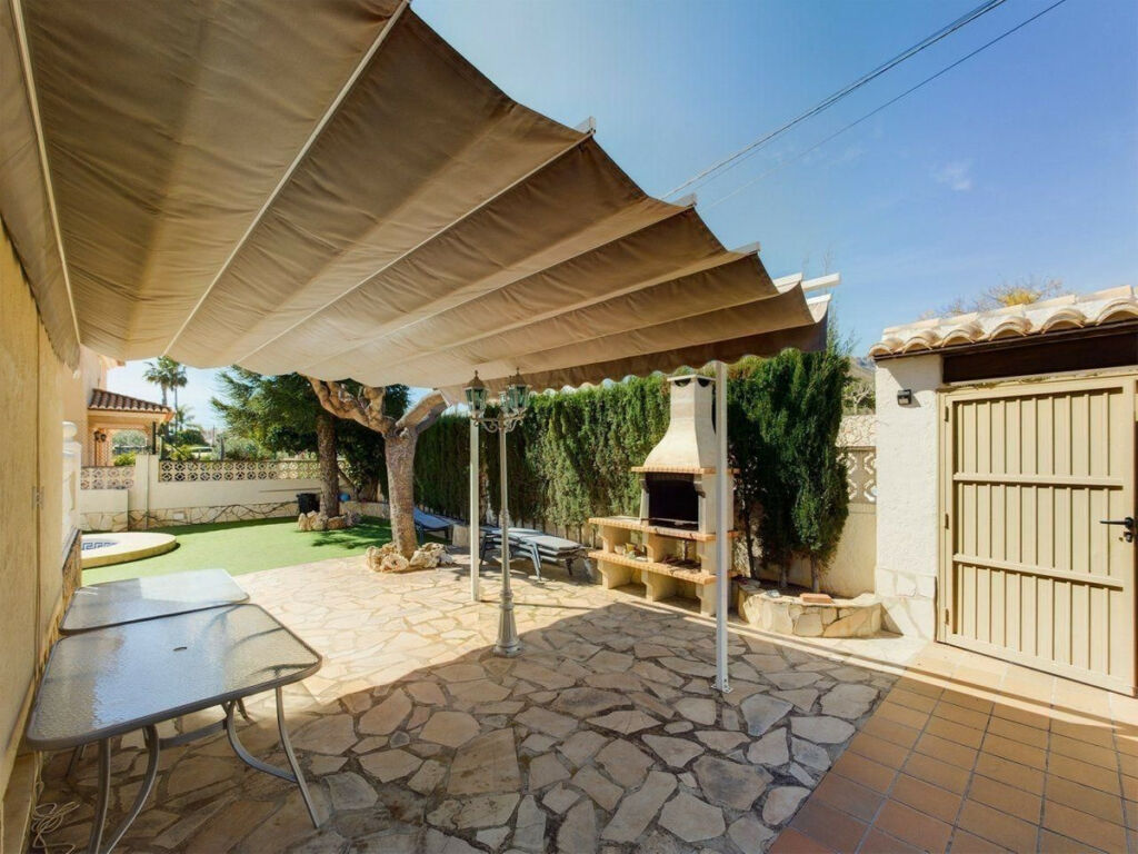 Detached Villa Calpe Alicante - image 11