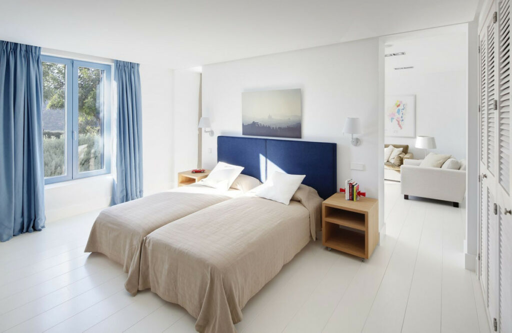Detached Villa Benahavís Málaga - image 12