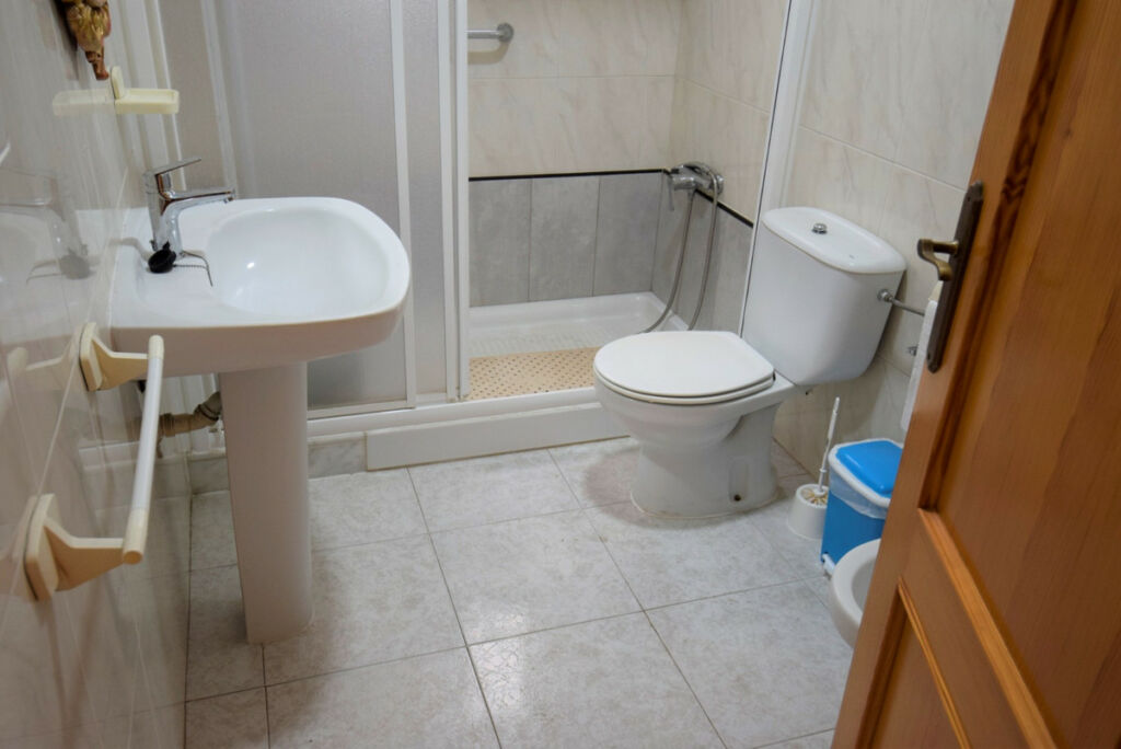 Townhouse Almoradi Alicante - image 12