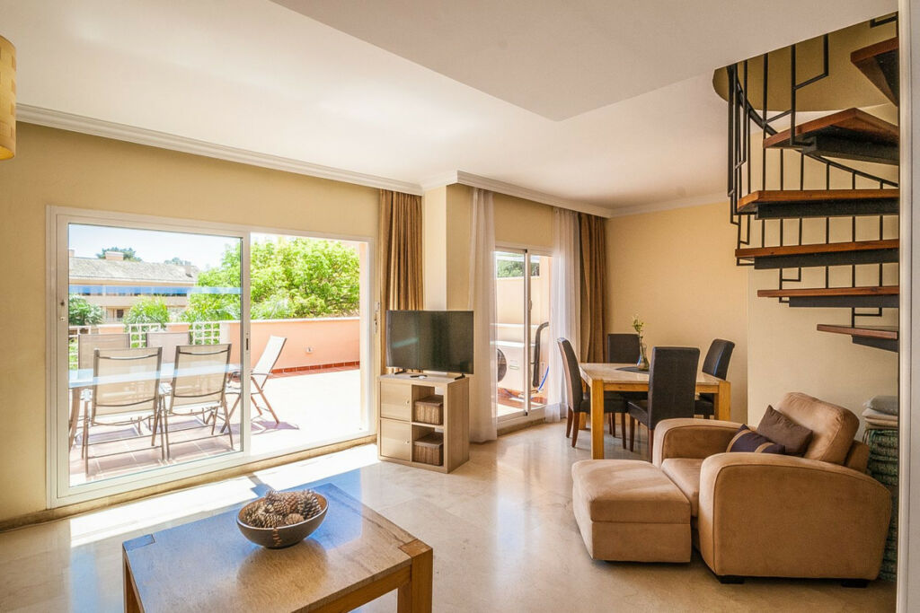 Penthouse Elviria Málaga - image 12