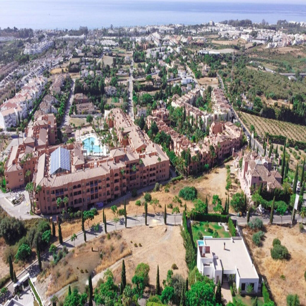 Residential Plot Benahavís Málaga - image 12