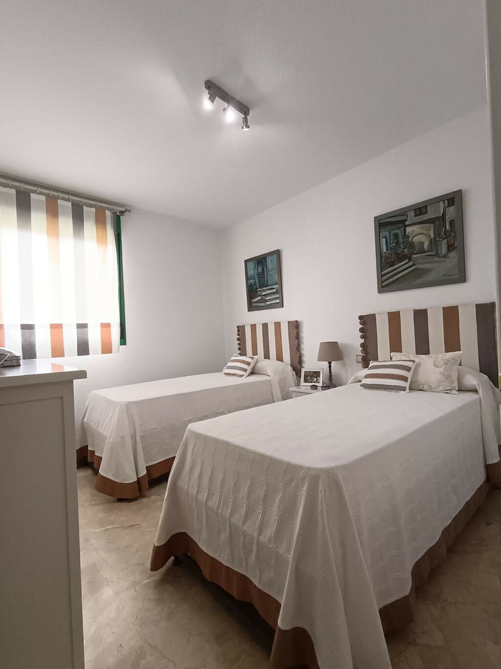 Middle Floor Apartment Estepona Málaga - image 12