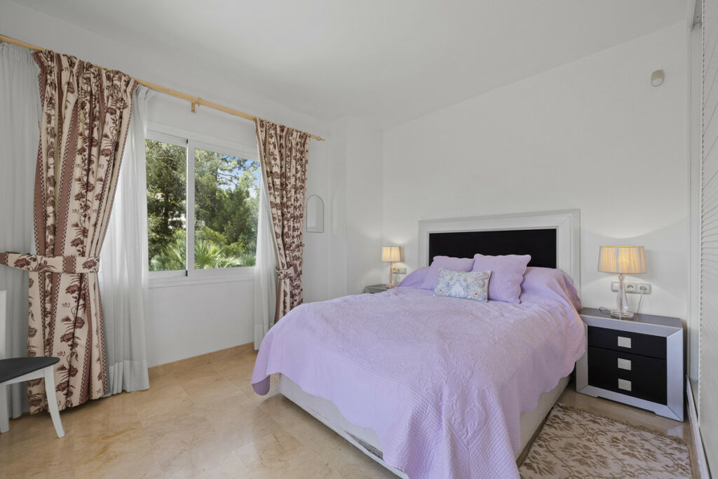 Middle Floor Apartment Marbella Málaga - image 15