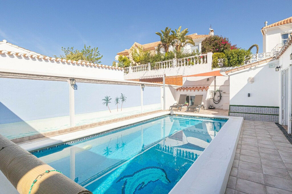 Detached Villa Calypso Málaga - image 12