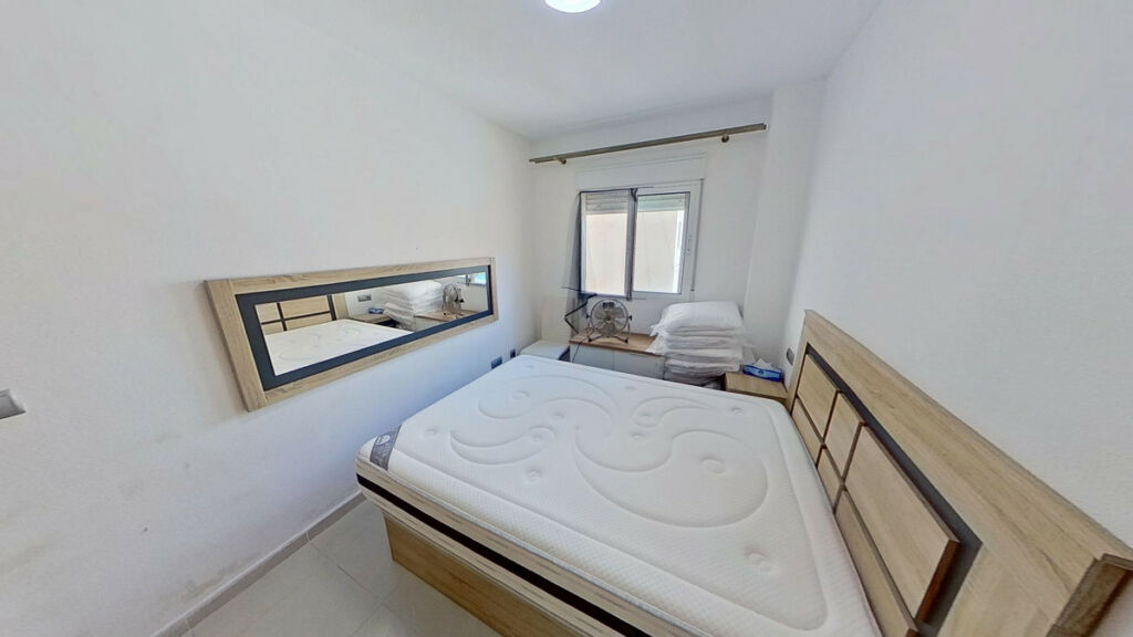 Middle Floor Apartment Torrevieja Alicante - image 12