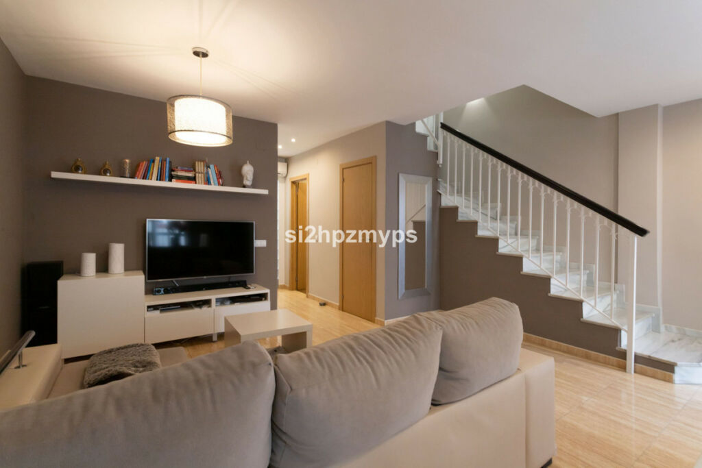 Townhouse Torrox Málaga - image 12