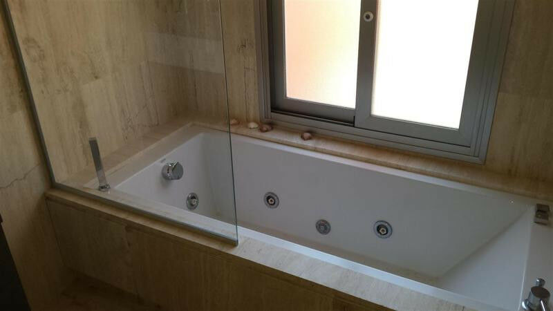 Townhouse Manilva Málaga - image 13